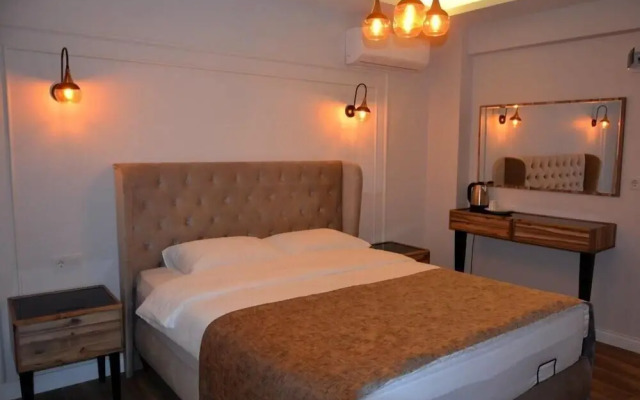 Antigonia Boutique Hotel