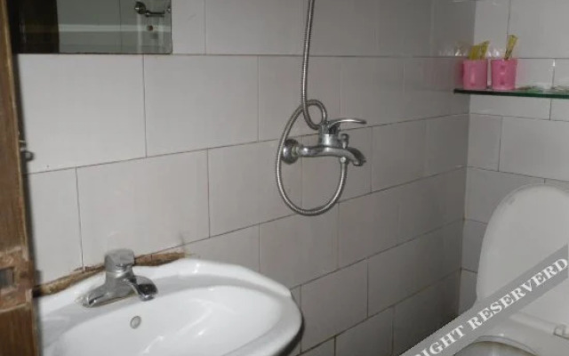 Longzhou Hostel