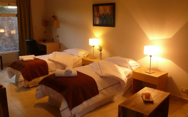 Los Platanos Cabañas & Suites