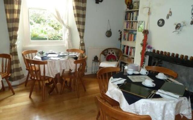 The Owls Crest House B&b