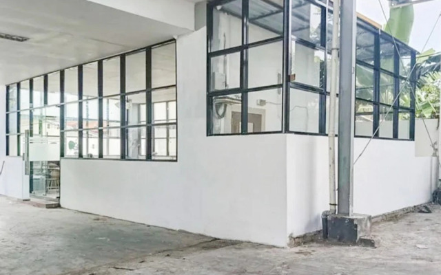 RedDoorz near Universitas Hasanuddin Makassar