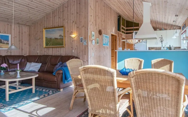 8 Person Holiday Home in Glesborg-by Traum