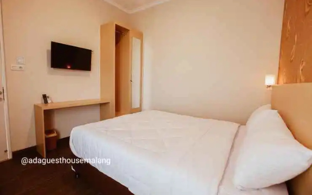 Comfy Room at ADA Guesthouse Syariah