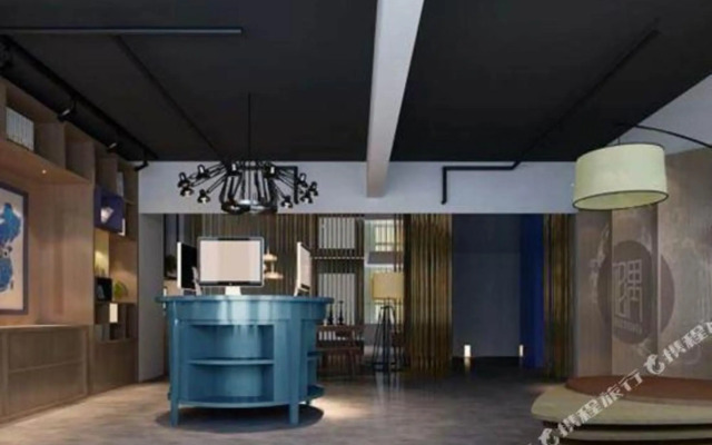 Changyi Xiangxu Jingsu (Zhongbaijia Lejia Store)