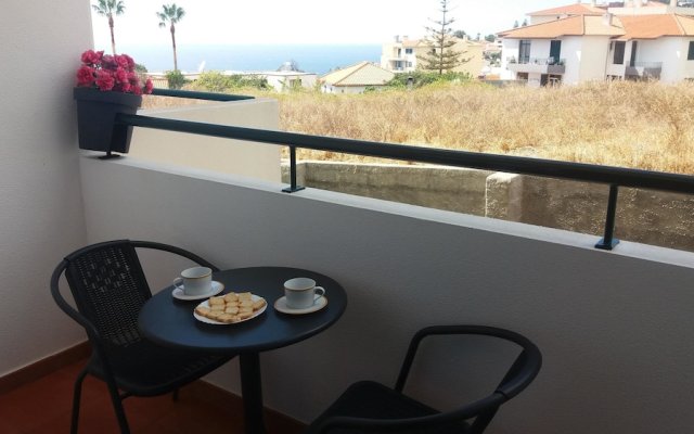 Apartment With one Bedroom in Caniço, With Wonderful sea View, Enclose