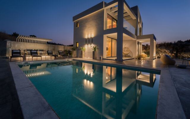 Sueño LUXURY VILLA 180 Iconic Sea View