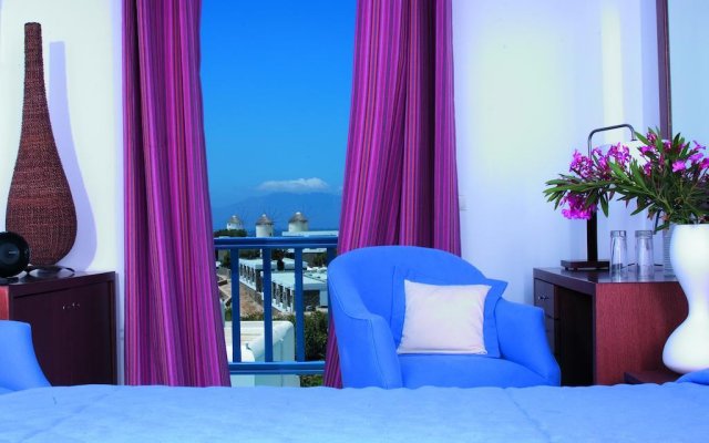 Poseidon Hotel & Suites