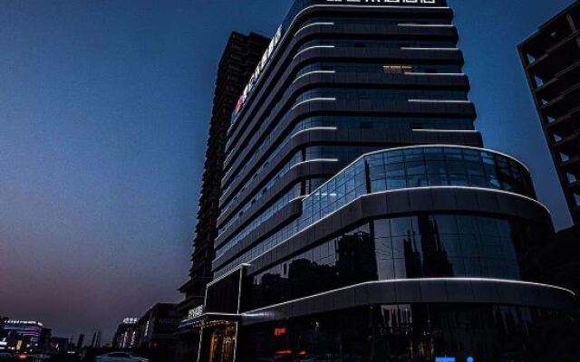 KunLunLeJu Jingxuan Hotel (Zhengzhou South China City Jinyi City)