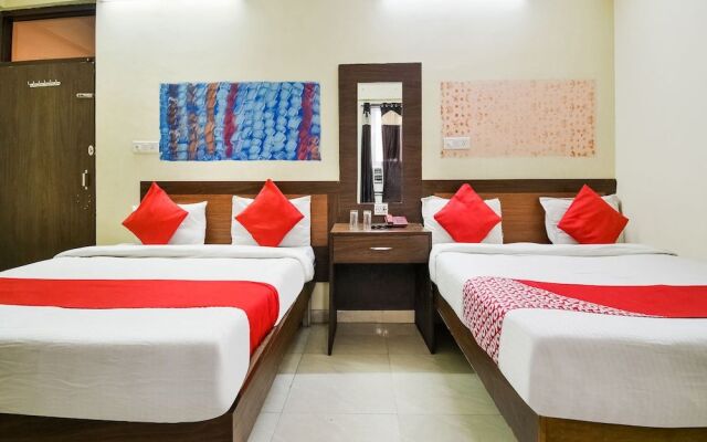 OYO 16170 Bansiya Palace