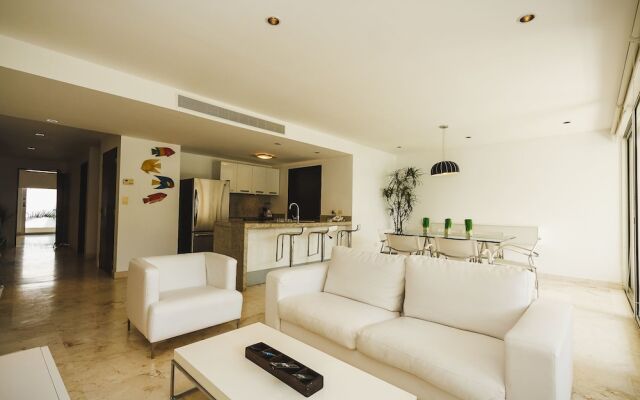 Luxury Garden House Condo - The Elements 108