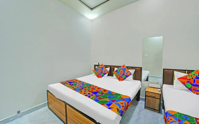 Fabhotel Bharti Palace