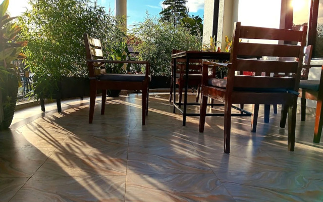 La Cafecito Bistro and accommodation