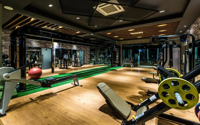 Cresco Hotel Buriram