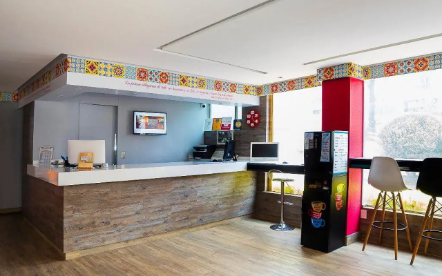 Ayenda Frida Costa Azul