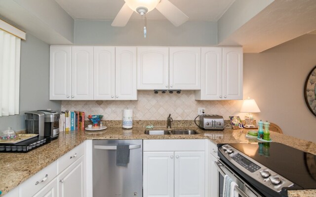 Runaway Bay Resort by BBG