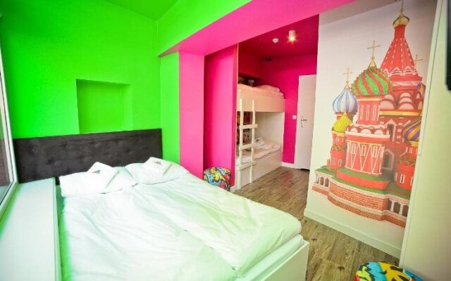 World Hostel
