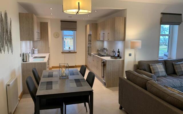 Royal Golf Apartments