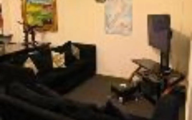 Eagles Nest Backpackers