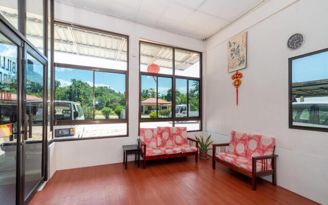 OYO 89852 Billion Garden Motel