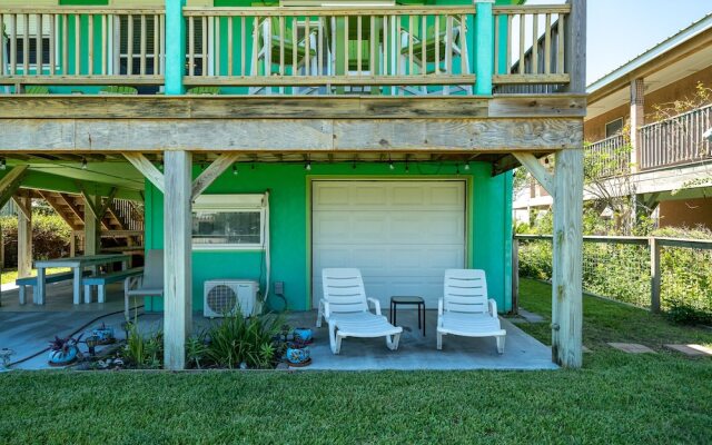 Salt Life Bay Getaway