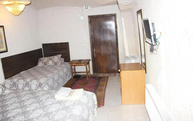 Uchisar Cave House