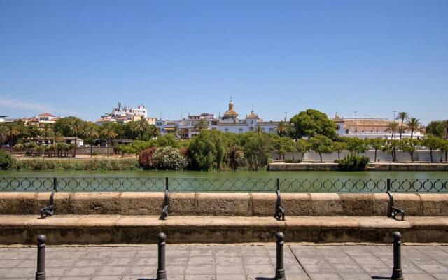 Rodrigo Triana Courtyard by Valcambre