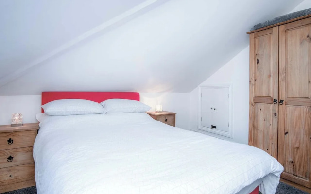 Rooftops - 1 Bedroom Apartment - Tenby