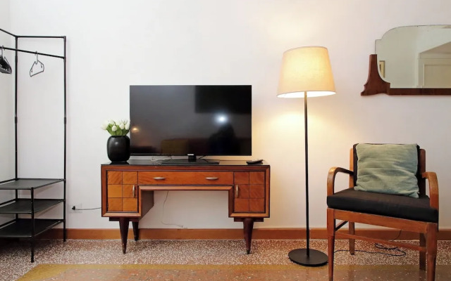 YCH Riboty house al Vaticano