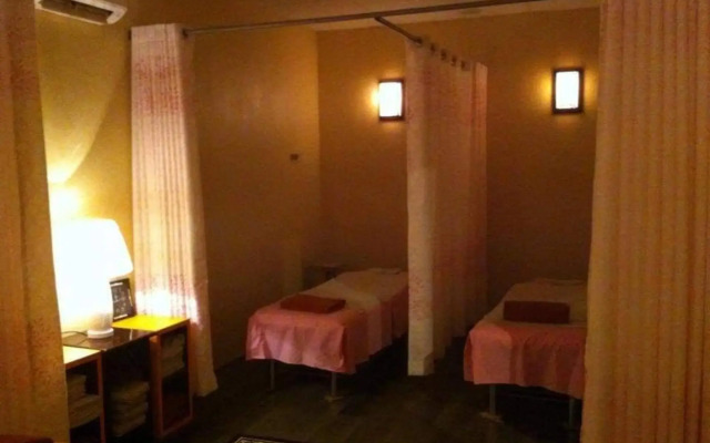 Maya Hotel