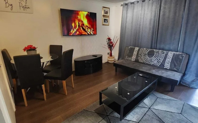 Home in Medway 3bedroom Free Sports Free Parking