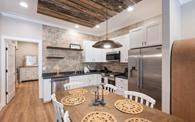 Carters Court Grand Escape