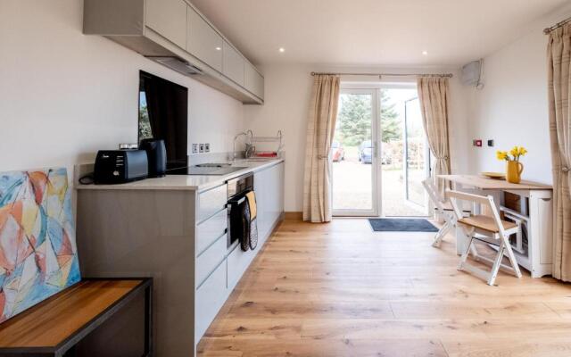 Maple – Three Tuns Apartments