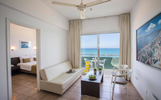 Costantiana Beach Hotel Apartments