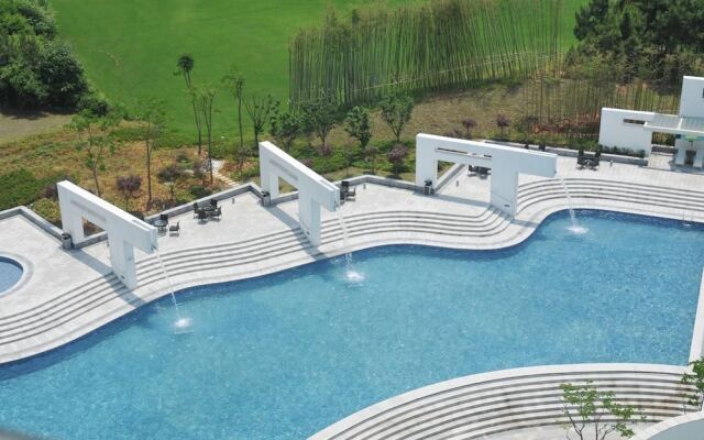 Huangshan Pine Golf & Country Club
