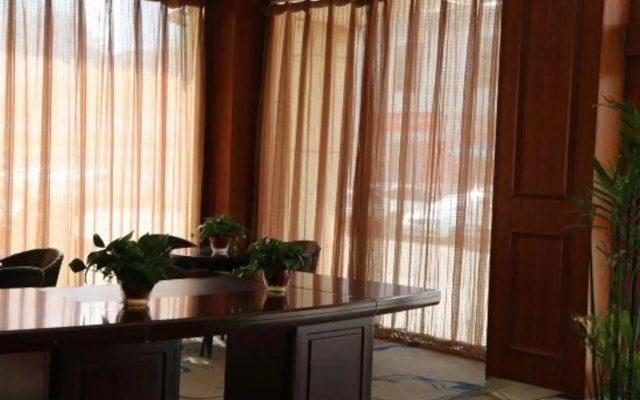 Deyu Business Hotel