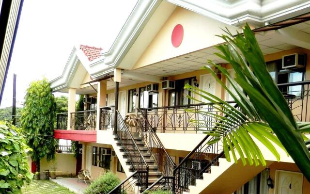 Oyo 142 Golden Belle Apartelle Suites