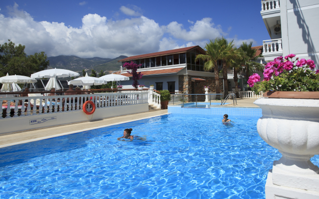 Sunny Hill Alya Hotel