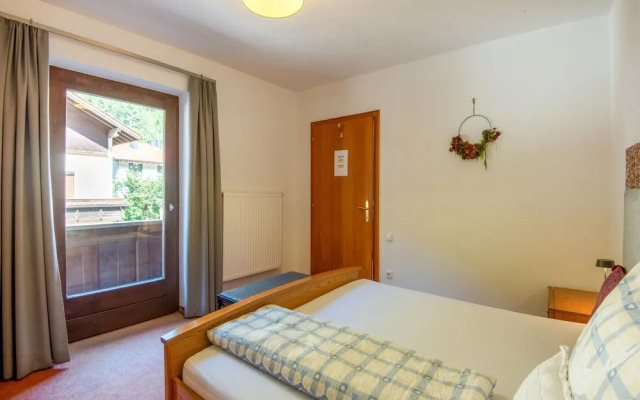 Spacious Apartment With Balcony