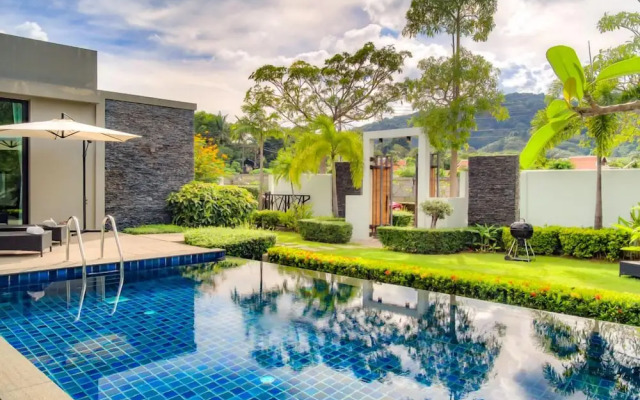 Modern Zen Pool Villa by Rents In Phuket