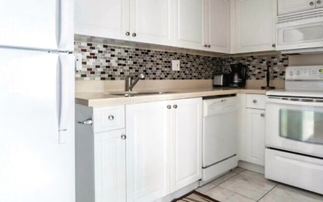 Le Frontenac 101 - Condo 2 People, Sunny Isles