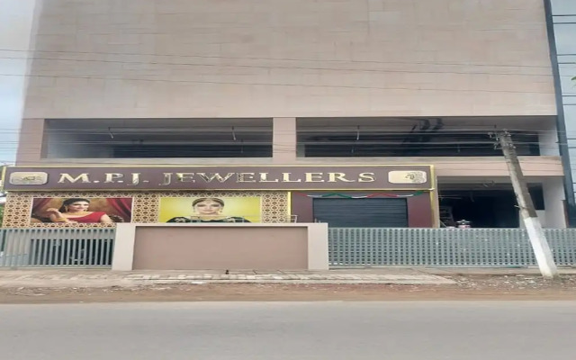 The White IBIS A Boutique Hotel