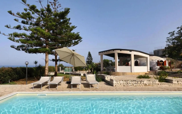Igloo Home Plemmirio with Sea Access & Pool