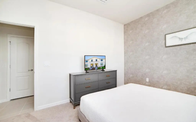 Townhome Splash Pool BBQ Free Water Park!
