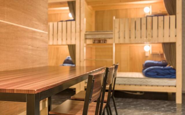81's Inn Nakasu - Hostel