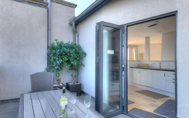 No. 2, 26 Broad Street