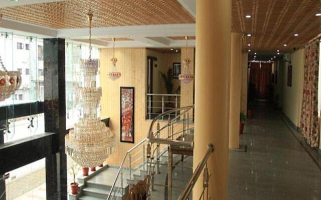 Hotel The Grand Mamta
