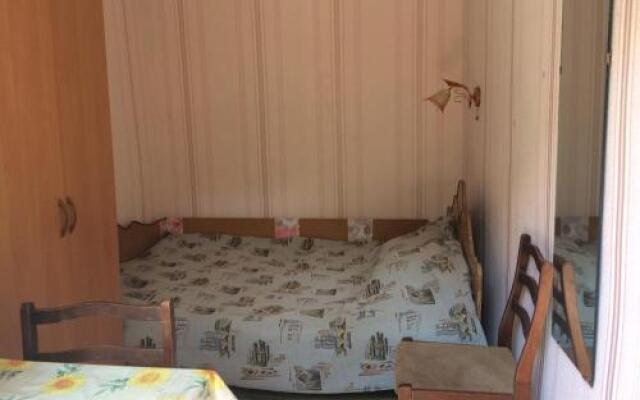 Guest House on Khersonskaya 56A