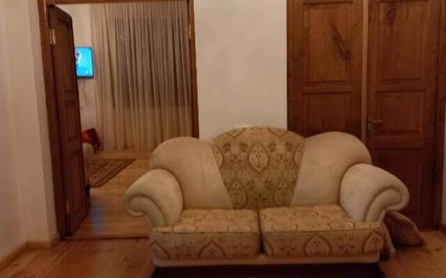Family hotel leni