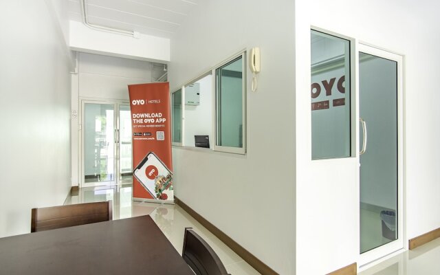 OYO 601 C W Mansion Phuket