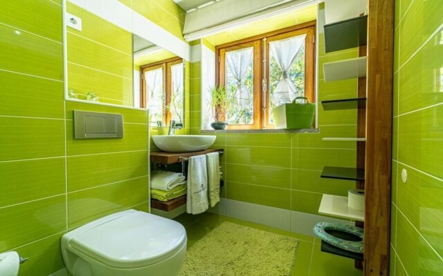 Villa com Piscina Braga by Izibookings